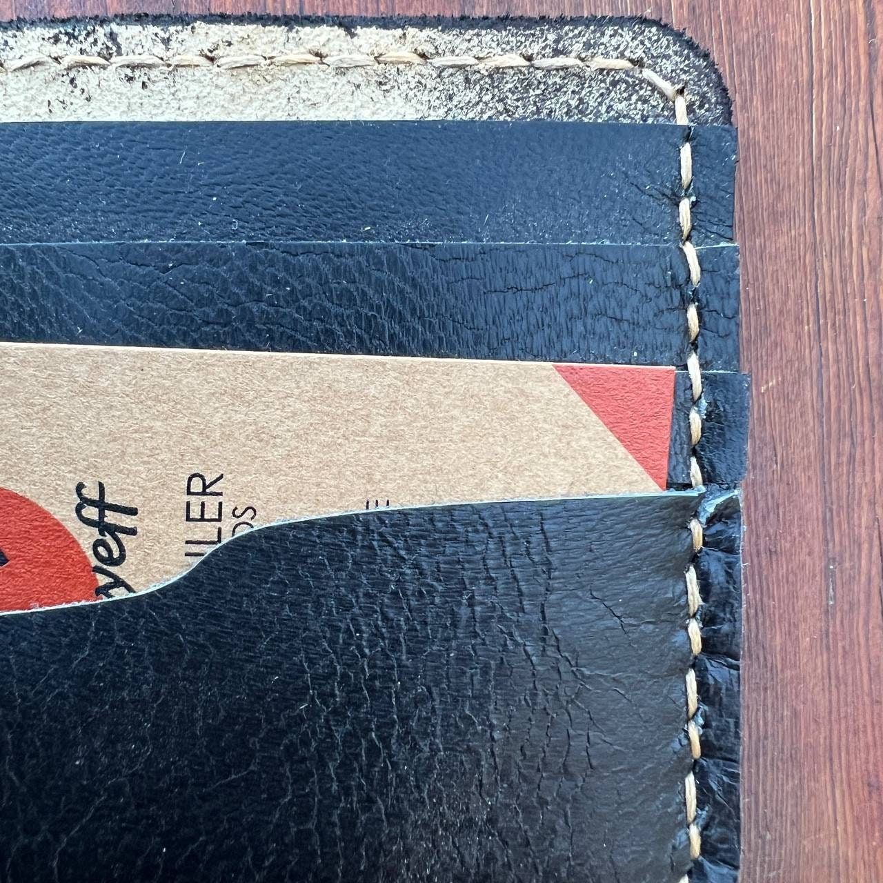 Personalized Black Leather Wallet: Custom Engraving, Timeless Lion Design, Sleek & Stylish