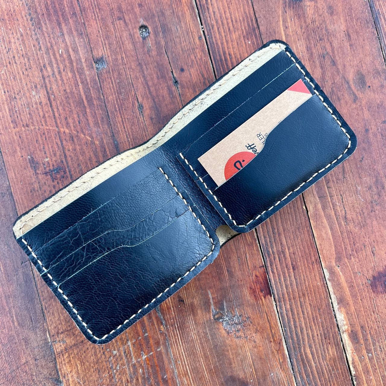 Personalized Black Leather Wallet: Custom Engraving, Timeless Lion Design, Sleek & Stylish